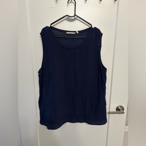 Soft Surroundings Tops - 🍁Soft Surroundings Navy Sleeveless Blouse